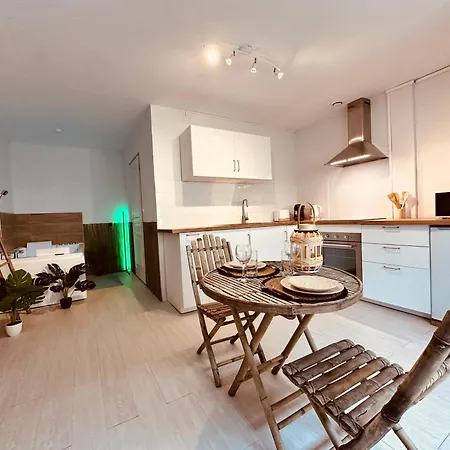 Holiday home L Romance L Secrete L Balneo Massage Rousson (Yonne)